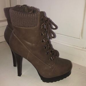 High heel laced boots